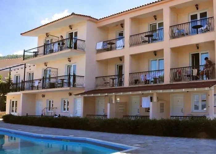 Sunrise Apart-hotel 3*